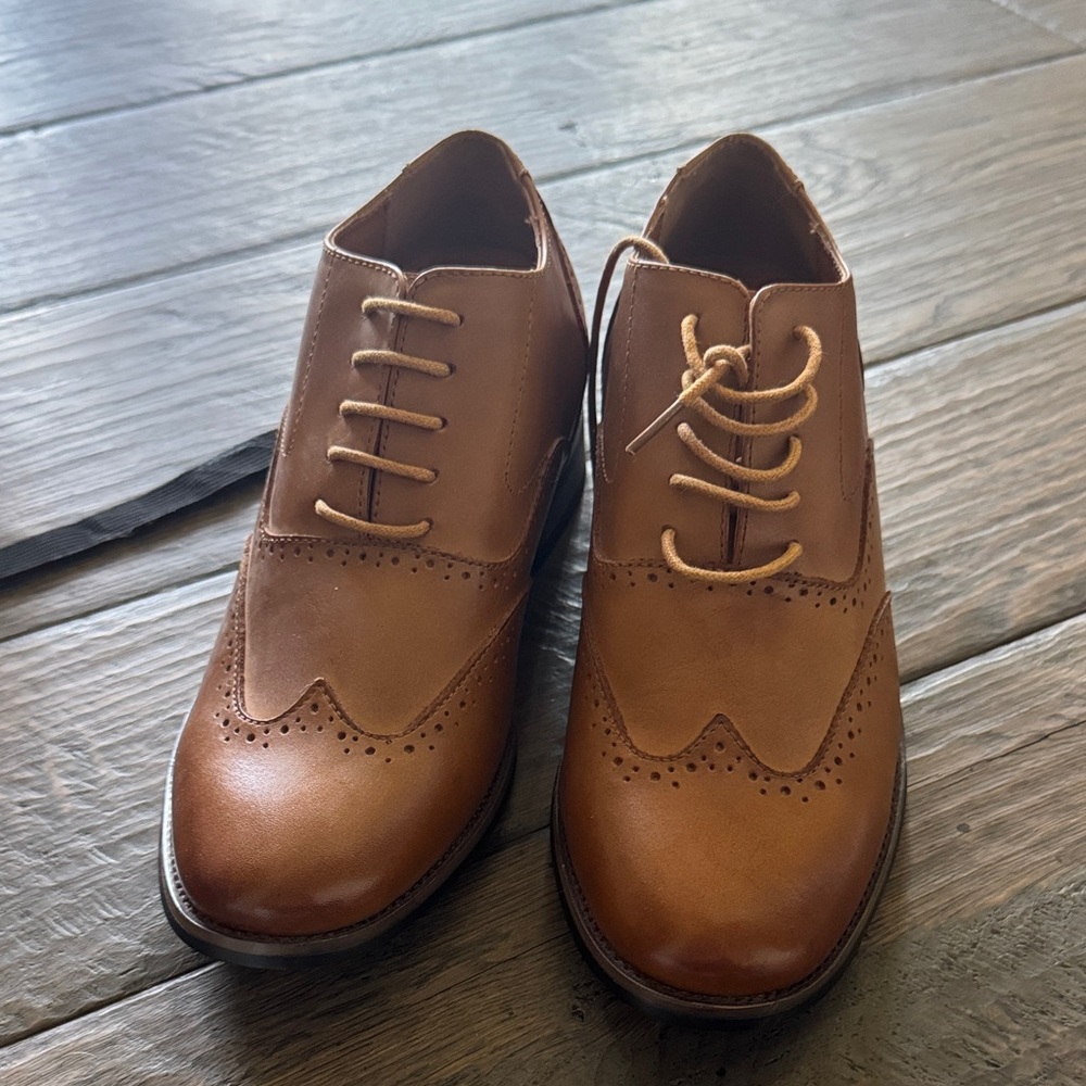 NWOT Mario Bertulli - sz 40ELEVATOR Brown Leather Wingtip Oxford Shoes